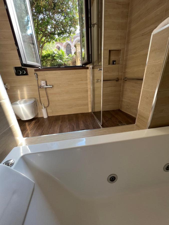 Arena Luxury Rooms Verona Esterno foto