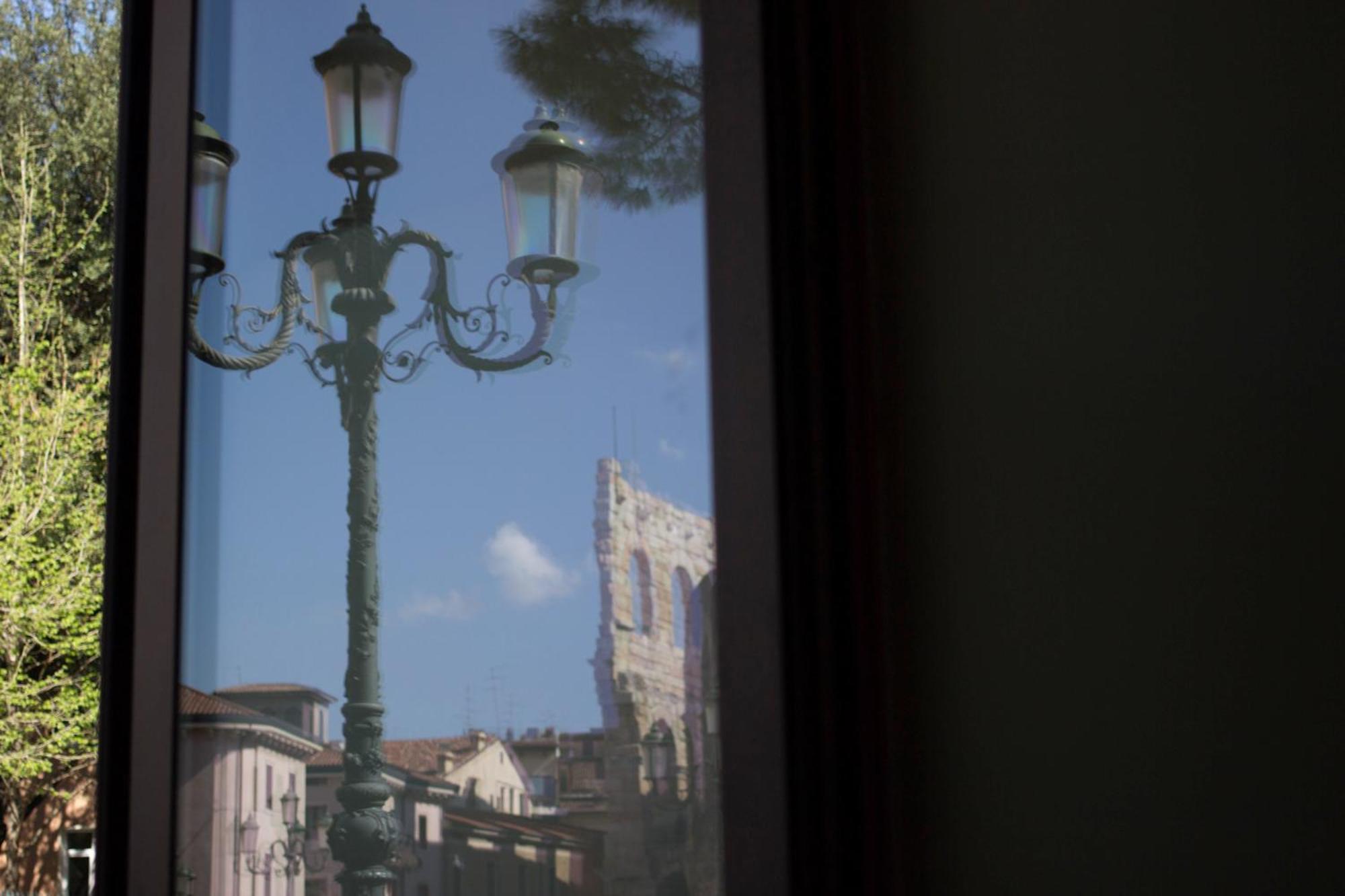 Arena Luxury Rooms Verona Esterno foto