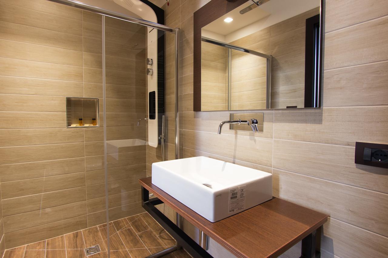 Arena Luxury Rooms Verona Esterno foto