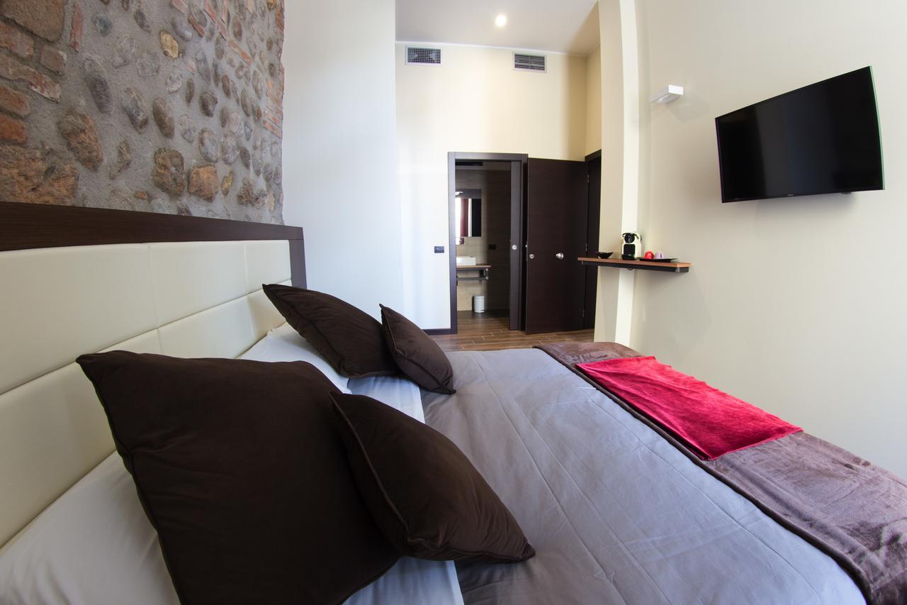 Arena Luxury Rooms Verona Esterno foto