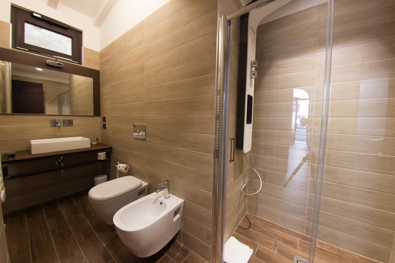 Arena Luxury Rooms Verona Esterno foto